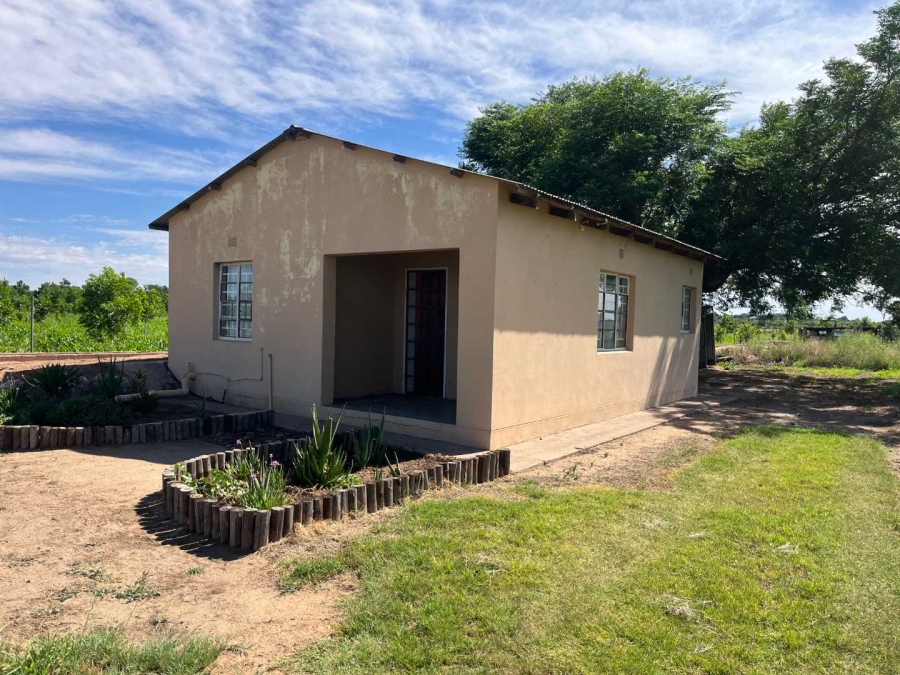 0 Bedroom Property for Sale in Middelpos Northern Cape